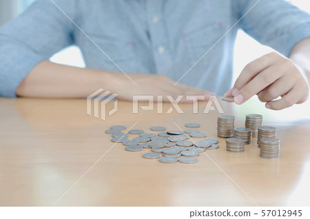 Counting or sorting coins of different types 57012945