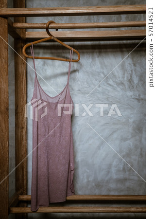 Boho chic open wooden clothing rack 57014521