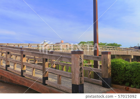 [Ishikawa] Umenohashi, Kanazawa under the clear sky 57015092