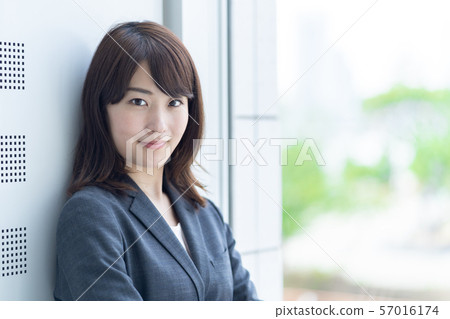 女商人肖像 57016174