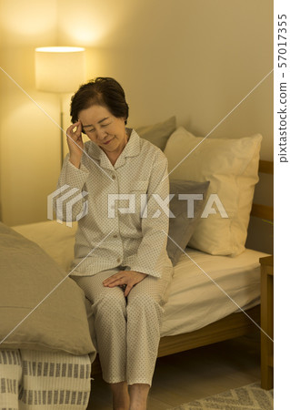 Senior women 57017355