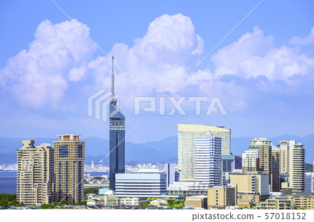 Beautiful cityscape of Fukuoka Beautiful cityscape of Fukuoka 57018152