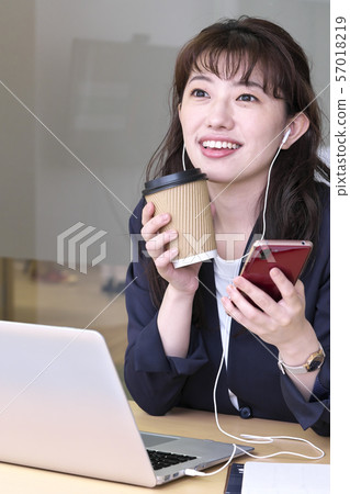 女商人工作方式改革 女商人工作方式改革 57018219
