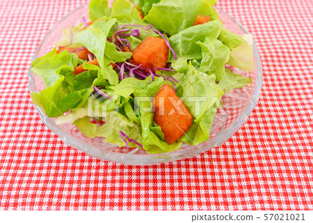 Fresh salad Fresh salad 57021021