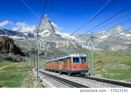 Gornergrat to Riffelberg Hiking Matterhorn 57023101
