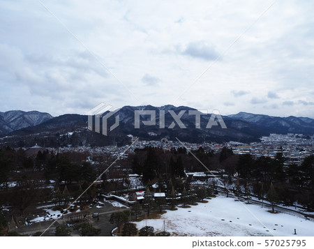 與表達的冬天山 57025795