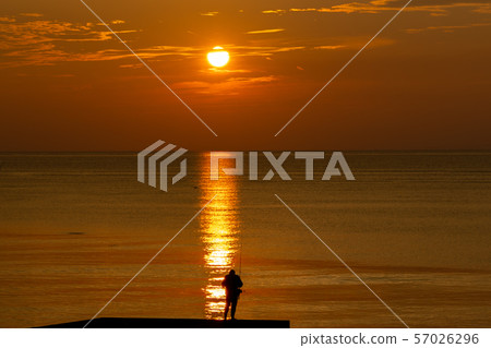 Morning scenery of Machiya Beach, Tsu City, Mie Prefecture Morning scenery of Machiya Beach, Tsu City, Mie Prefecture 57026296