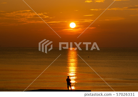 Morning scenery of Machiya Beach, Tsu City, Mie Prefecture Morning scenery of Machiya Beach, Tsu City, Mie Prefecture 57026331