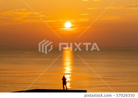 Morning scenery of Machiya Beach, Tsu City, Mie Prefecture Morning scenery of Machiya Beach, Tsu City, Mie Prefecture 57026350