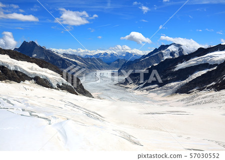 Switzerland, Jungfraujoch, Aletsch Glacier 57030552