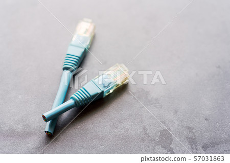 Disconnected network cable 57031863