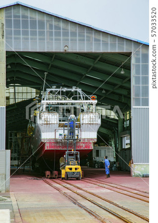 Ship repair shop dock 57033520