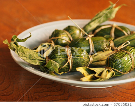 Bamboo dumpling 57035021