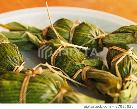 Bamboo dumpling 57035023