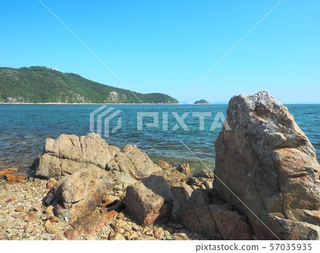 從Aioi Bay Tsune看到的Kanegasaki,Cape Manyo 從Aioi Bay Tsune看到的Kanegasaki,Cape Manyo 57035935
