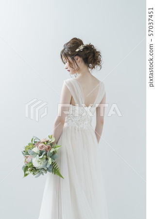 Bride 57037451