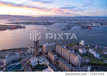 <<Osaka Prefecture>> Night view of Osaka Bay Area 57037456
