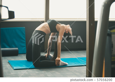 瑜伽 瑜珈 女生 57038200