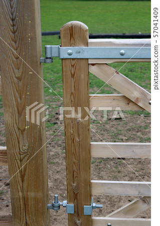 New wooden five bar gate 57041409