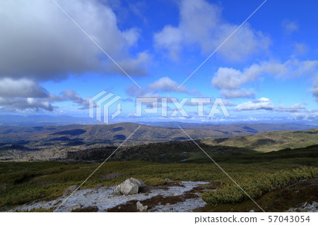 從北海道Daisetsuzan Asahidake索道步道的風景 從北海道Daisetsuzan Asahidake索道步道的風景 57043054