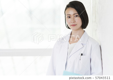 Science girls image 57043511