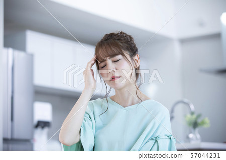 Female headache Female headache 57044231