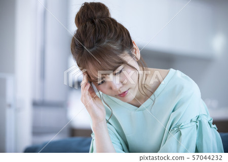 Female headache Female headache 57044232