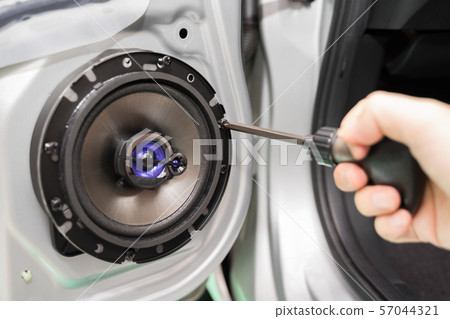 Caste speaker installation Caste speaker installation 57044321