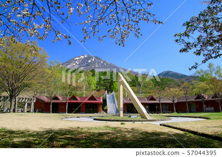 從開放空間到未來的萬代山(福島縣豬苗代市) 從開放空間到未來的萬代山(福島縣豬苗代市) 57044395