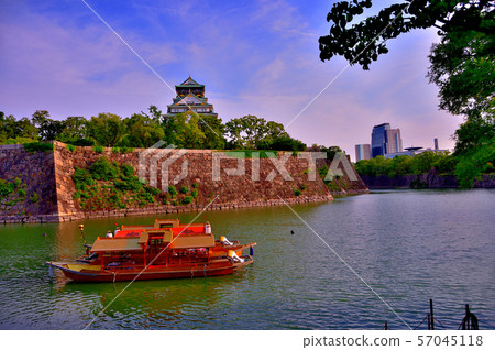 Osaka castle castle tower, barge and Uchibori Osaka castle castle tower, barge and Uchibori 57045118