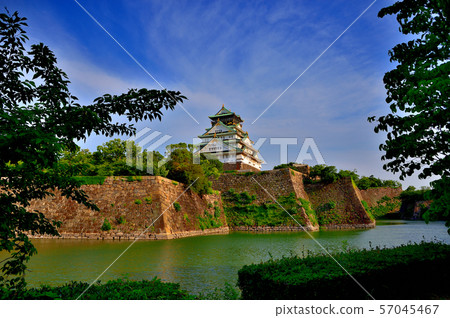 大阪城堡城堡塔，石垣和Uchibori 57045467