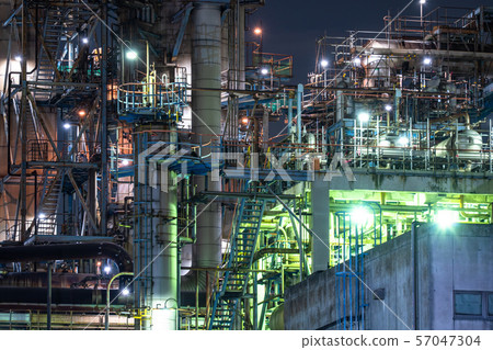 《Kanagawa Prefecture》Night view of the factory, Mizue Town, Kawasaki City 《Kanagawa Prefecture》Night view of the factory, Mizue Town, Kawasaki City 57047304