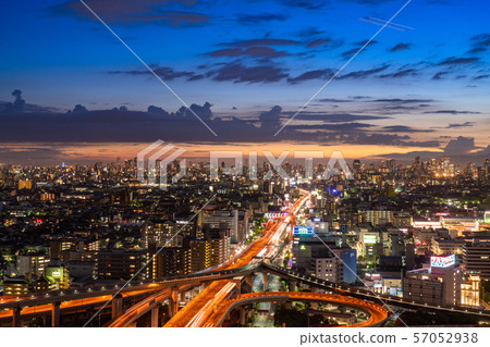 《大阪府》交通形象,東大阪交界處《夜景》 《大阪府》交通形象,東大阪交界處《夜景》 57052938