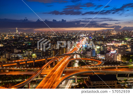 《大阪府》交通形象，東大阪交界處《夜景》 57052939
