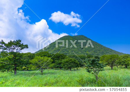 Harunayama summer scenery Harunayama summer scenery 57054855