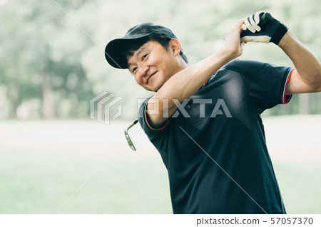 高爾夫運動愛好休閒日本中間人新鮮綠色初夏 57057370