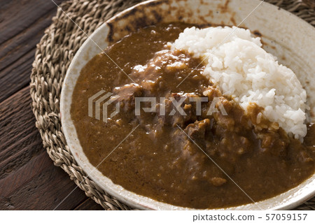 Carefully simmered and simmered beef curry 57059157