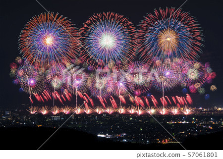 [Summer image] Fireworks display 57061801
