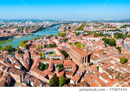 Toulouse aerial panoramic view, France Toulouse aerial panoramic view, France 57067434