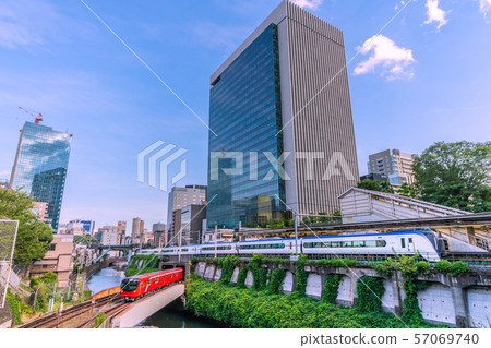 Tokyo cityscape in Japan View of Tokyo Metro Marunouchi Line new vehicle 2000 series, Ochanomizu station, limited express (forwarding vehicle), etc. 57069740