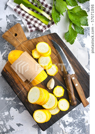 yellow zucchini 57071898