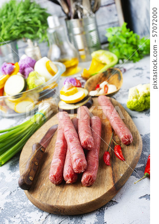 sausages sausages 57072000