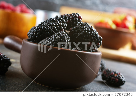 blackberry 57072343