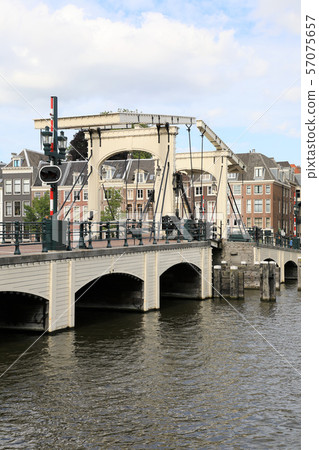 Magere's bridge Magere's bridge 57075657