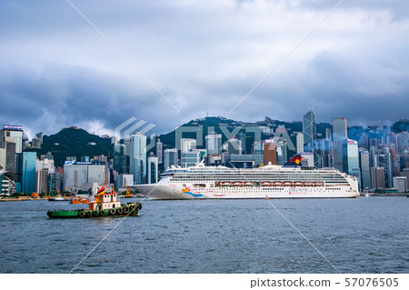 香港維多利亞港Victoria Harbour, Hong Kong 57076505