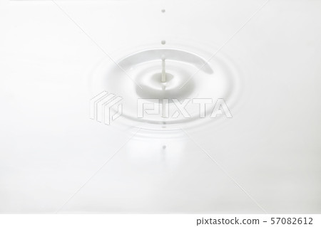 The moment when the milk drip falls 57082612