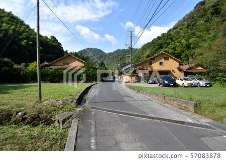 Iwami Ginzan 57083878