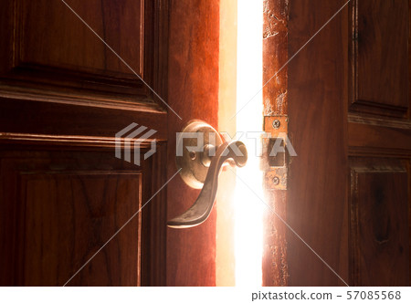 open door light 57085568