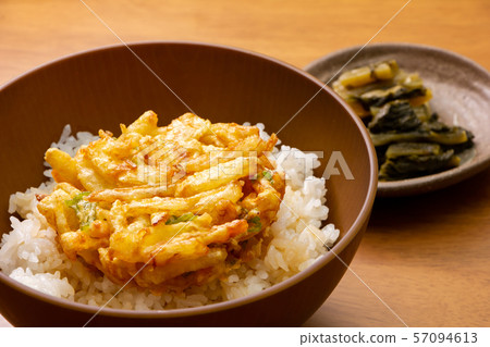 Kakiage Tendon。 （在照片背面的野澤採摘。） 57094613