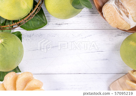 Yuzu yuzu flesh Peeled pomelo midautumn festival Yuzu yuzu yuzu 57095219